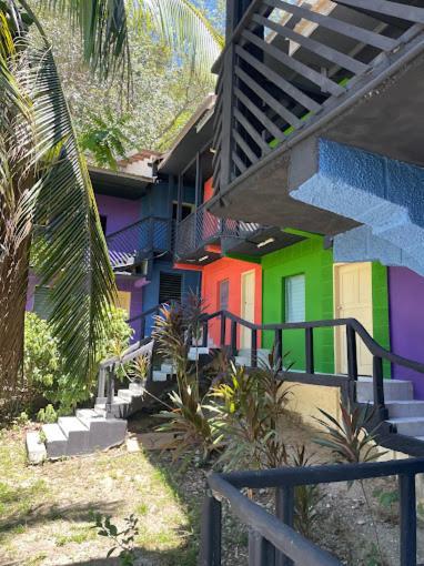 Airport Inn Roatan Ngoại thất bức ảnh